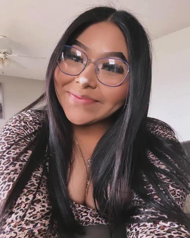 Have you met, Beyonc\u00e9? \n\nShe is our newest Leasing Professional \ud83d\ude0d she loves all things pink , especially Hello Kitty, went to cosmetology school, and loved her weenie dog \ud83d\udc36- Rocky! \n\nIf you see her- make sure to say hi! \ud83d\udc4b\ud83c\udffc